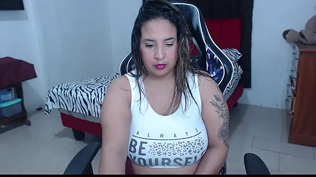 Snapshot of KathyHardcore69 chatting on 10-23-25, 03:06 KathyHardcore69 online show from 10-23-25, 03:06