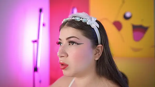 miss  pamela online show from 04-24-26, 11:01