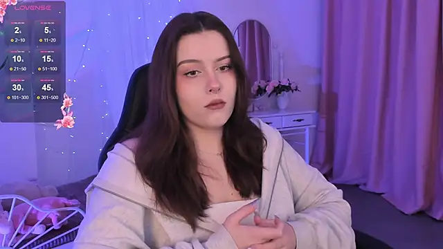 CoralineKeyns online show from 02-10-25, 05:14