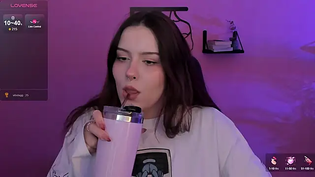 CoralineKeyns online show from 02-21-25, 08:51