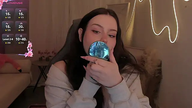 CoralineKeyns online show from 03-10-26, 05:34