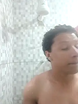 Snapshot of Nicolaskribeiro chatting on 05-07-26, 10:42 Nicolaskribeiro online show from 05-07-26, 10:42
