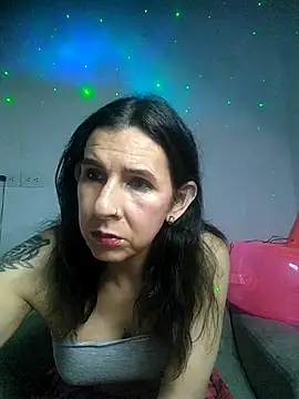 Cameron puppy online show from 12-19-25, 04:41