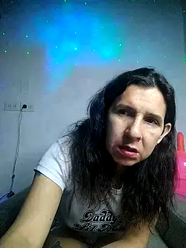 Cameron puppy online show from 12-21-25, 03:13