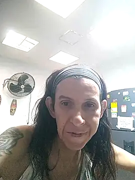 Cameron puppy online show from 06-03-26, 05:51