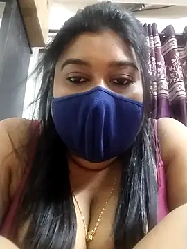 Snapshot of indianlisa5 chatting on 10-12-25, 09:25 indianlisa5 online show from 10-12-25, 09:25