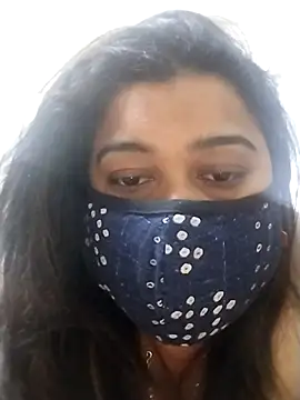 Snapshot of indianlisa5 chatting on 03-06-26, 08:27 indianlisa5 online show from 03-06-26, 08:27