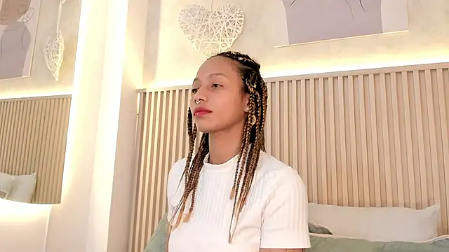 daiana curly online show from 03-15-26, 07:42