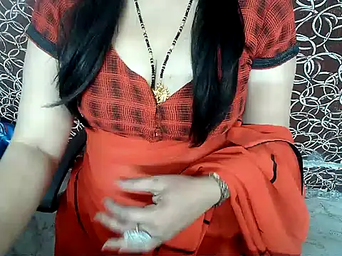 Snapshot of rehana_housewife chatting on 12-06-24, 07:43 rehana housewife online show from 12-06-24, 07:43