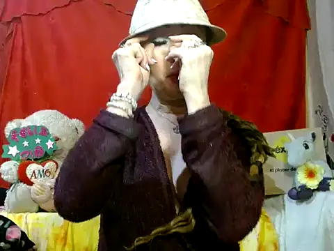 hottieperla online show from 03-29-26, 01:55