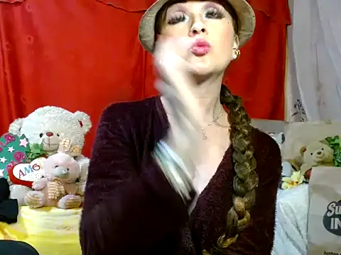 Snapshot of hottieperla chatting on 05-14-26, 06:15 hottieperla online show from 05-14-26, 06:15