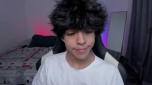 Alan26  online show from 01-06-26, 04:05