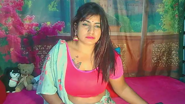 RoyalIndianCreamPuff online show from 05-30-26, 06:49