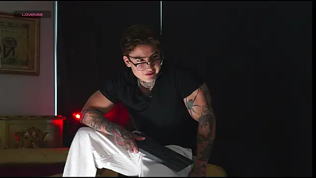 Snapshot of dantecoppolaa_ chatting on 11-08-25, 08:07 dantecoppolaa online show from 11-08-25, 08:07