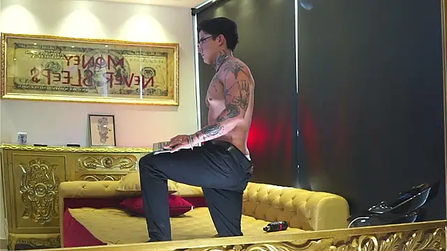 dantecoppolaa  online show from 03-02-26, 08:04