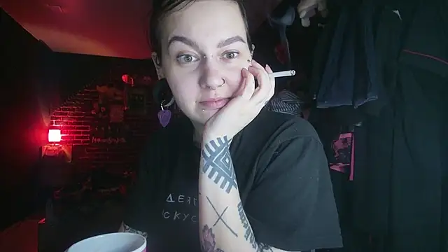 Snapshot of MoorderxDoll chatting on 12-05-24, 09:50 MoorderxDoll online show from 12-05-24, 09:50