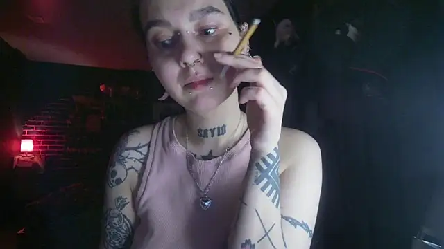 Snapshot of MoorderxDoll chatting on 02-16-25, 08:33 MoorderxDoll online show from 02-16-25, 08:33