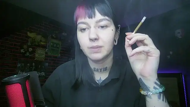 Snapshot of MoorderxDoll chatting on 03-04-26, 11:55 MoorderxDoll online show from 03-04-26, 11:55