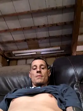 Snapshot of KeithLowry chatting on 12-16-25, 08:36 KeithLowry online show from 12-16-25, 08:36