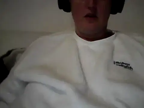 Snapshot of DragoneSFR chatting on 02-01-25, 07:02 DragoneSFR online show from 02-01-25, 07:02