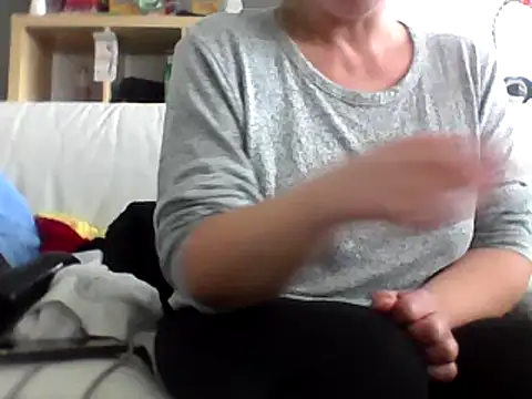 Snapshot of DragoneSFR chatting on 02-23-25, 11:55 DragoneSFR online show from 02-23-25, 11:55