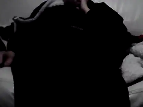 Snapshot of DragoneSFR chatting on 03-01-25, 09:04 DragoneSFR online show from 03-01-25, 09:04