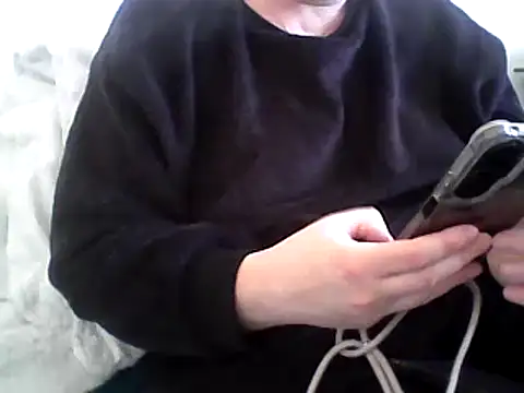 Snapshot of DragoneSFR chatting on 03-05-25, 08:32 DragoneSFR online show from 03-05-25, 08:32