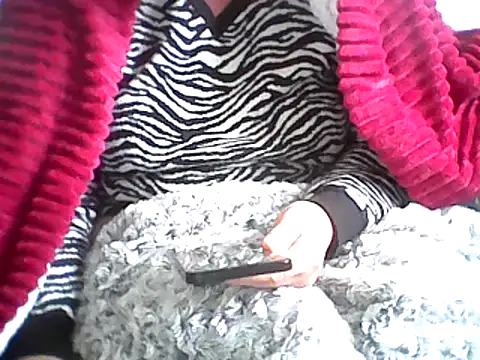 Snapshot of DragoneSFR chatting on 03-13-25, 12:46 DragoneSFR online show from 03-13-25, 12:46