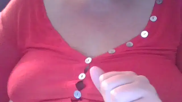 Snapshot of DragoneSFR chatting on 10-28-25, 07:05 DragoneSFR online show from 10-28-25, 07:05