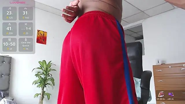 Snapshot of Aaronblack1_ chatting on 11-18-25, 03:27 Aaronblack1 online show from 11-18-25, 03:27