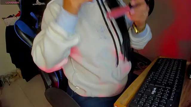 scarlet-kennedy98 online show from 02-17-26, 05:41