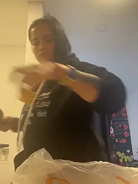 scarlet-kennedy98 online show from 03-02-26, 05:53