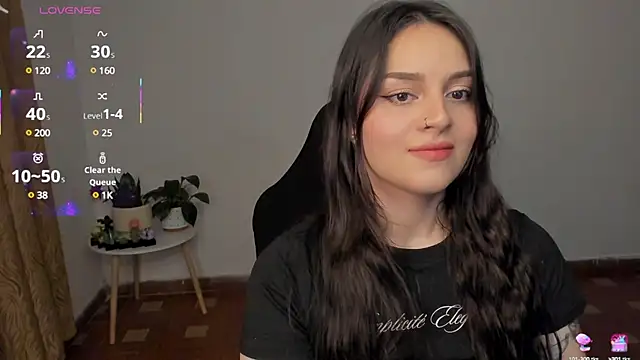 Snapshot of anaveleeez chatting on 02-04-25, 03:22 anaveleeez online show from 02-04-25, 03:22