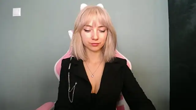 LuciaYoung online show from 03-21-26, 07:57