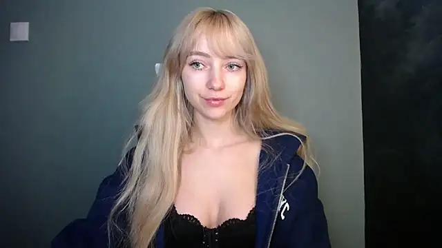 LuciaYoung online show from 04-15-26, 06:15