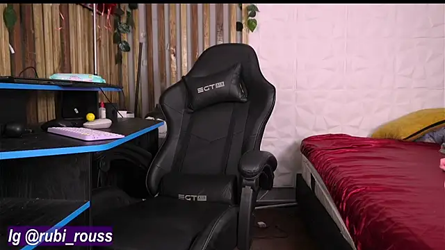 argiee taylorxs2 online show from 12-22-24, 02:06