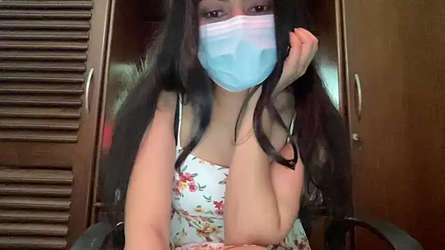 Snapshot of Princess_Lily chatting on 12-16-25, 02:33 Princess Lily online show from 12-16-25, 02:33