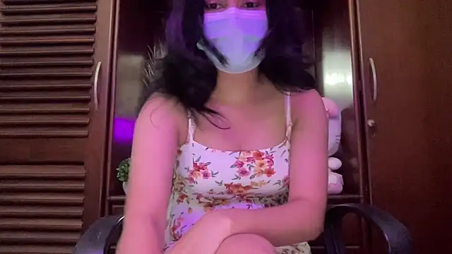 Snapshot of Princess_Lily chatting on 02-01-26, 02:48 Princess Lily online show from 02-01-26, 02:48