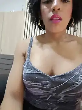Issa Km  online show from 07-22-26, 12:02
