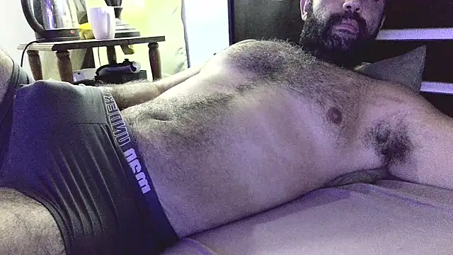 Snapshot of machoathome chatting on 01-29-25, 02:19 machoathome online show from 01-29-25, 02:19