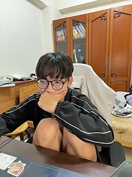 Snapshot of hihi0169 chatting on 12-14-24, 04:20 hihi0169 online show from 12-14-24, 04:20