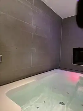 Snapshot of hihi0169 chatting on 12-21-24, 01:32 hihi0169 online show from 12-21-24, 01:32