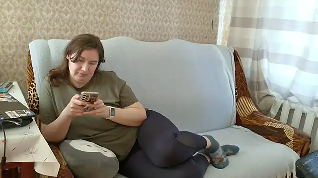 franceska blue online show from 12-17-25, 10:43