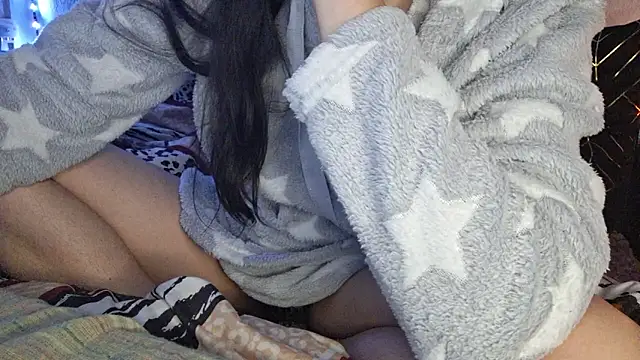 Snapshot of Cyndee_Winter chatting on 12-09-24, 02:39 Cyndee Winter online show from 12-09-24, 02:39