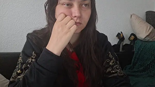 Snapshot of Cyndee_Winter chatting on 09-19-25, 07:32 Cyndee Winter online show from 09-19-25, 07:32