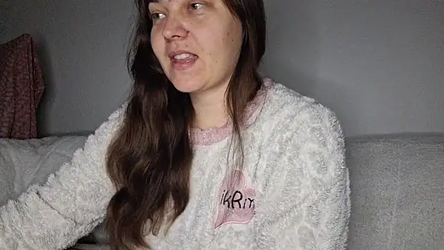 Snapshot of Cyndee_Winter chatting on 10-27-25, 06:45 Cyndee Winter online show from 10-27-25, 06:45