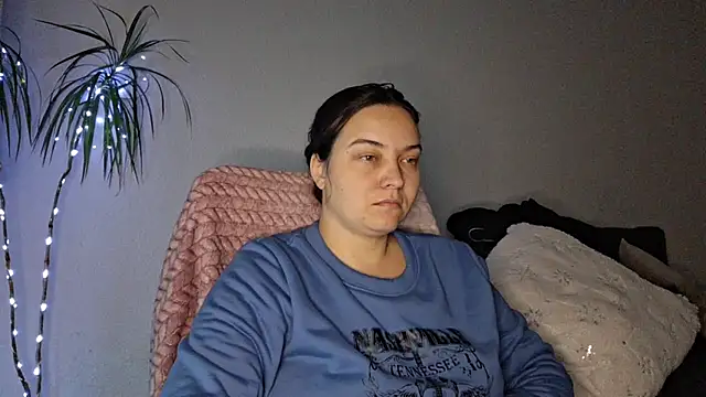 Cyndee Winter online show from 12-15-25, 08:13