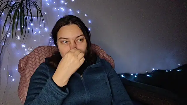 Snapshot of Cyndee_Winter chatting on 02-07-26, 04:22 Cyndee Winter online show from 02-07-26, 04:22