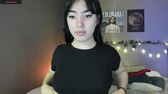 Snapshot of Anisawithlove chatting on 12-10-24, 05:11 Anisawithlove online show from 12-10-24, 05:11