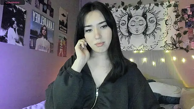 Snapshot of Anisawithlove chatting on 01-31-25, 12:17 Anisawithlove online show from 01-31-25, 12:17